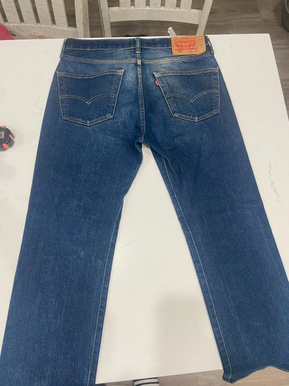 Classic Levi’s Original Fit Jeans Men’s W32 L30 Medium Wash Straight Leg Denim